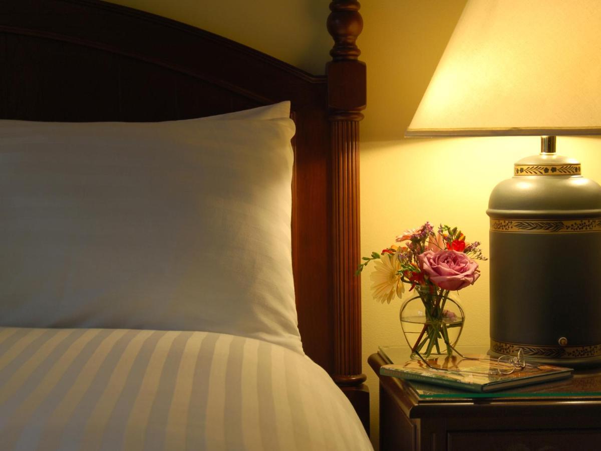 Deerhurst Resort Huntsville Room photo