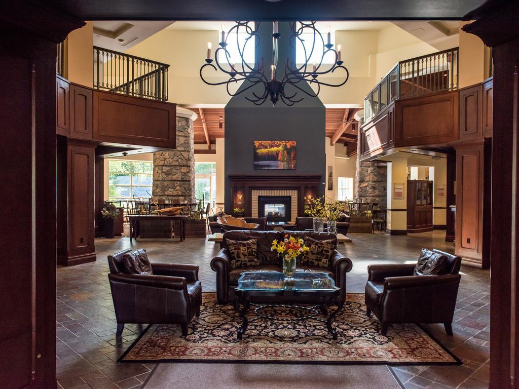 Deerhurst Resort Huntsville Exterior photo